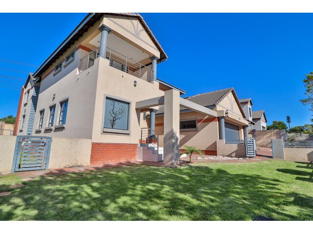 <!--[if BLOCK]><![endif]--> 49  Baleria Crescent, Rietvlei Heights,  Centurion <!--[if ENDBLOCK]><![endif]-->